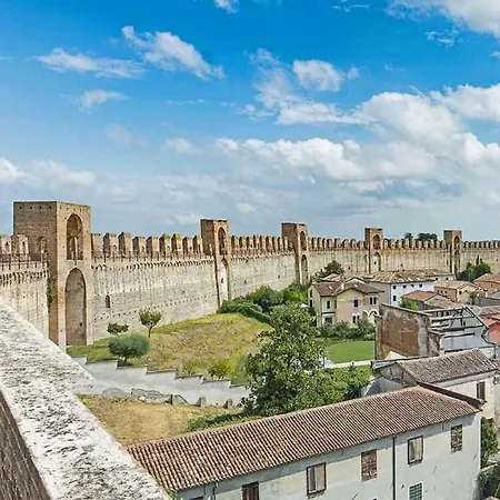 40 Mq A 10 Min Da Centro, Ristrutturato - Choco Apartment
